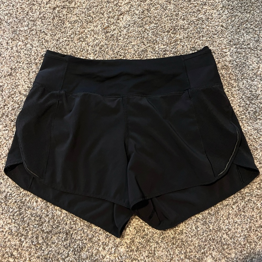 Size 8 lululemon shorts